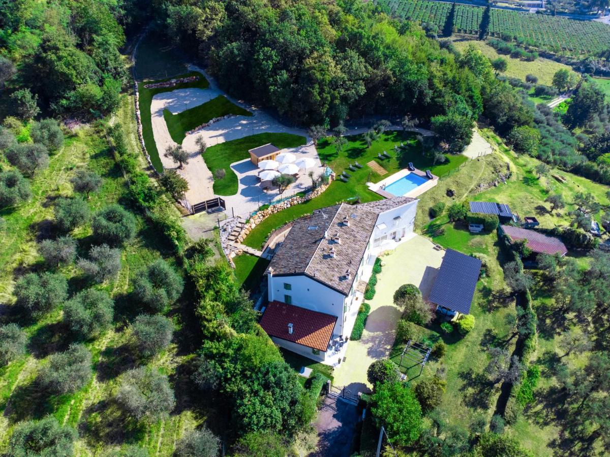 Agriturismo Maison 1933 カプリーノ・ヴェロネーゼ エクステリア 写真