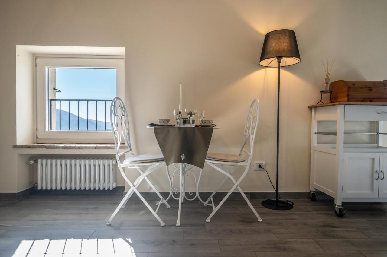 Agriturismo Maison 1933 カプリーノ・ヴェロネーゼ エクステリア 写真