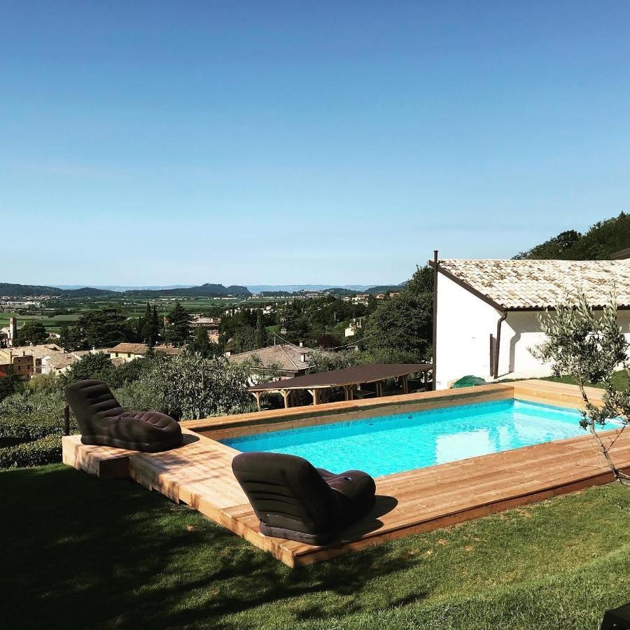 Agriturismo Maison 1933 カプリーノ・ヴェロネーゼ エクステリア 写真